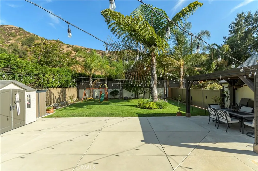 2142 E Chevy Chase Glendale, CA 91206