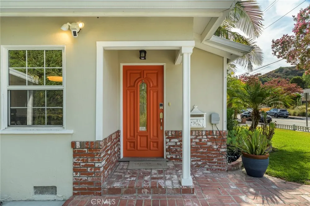 2142 E Chevy Chase Glendale, CA 91206