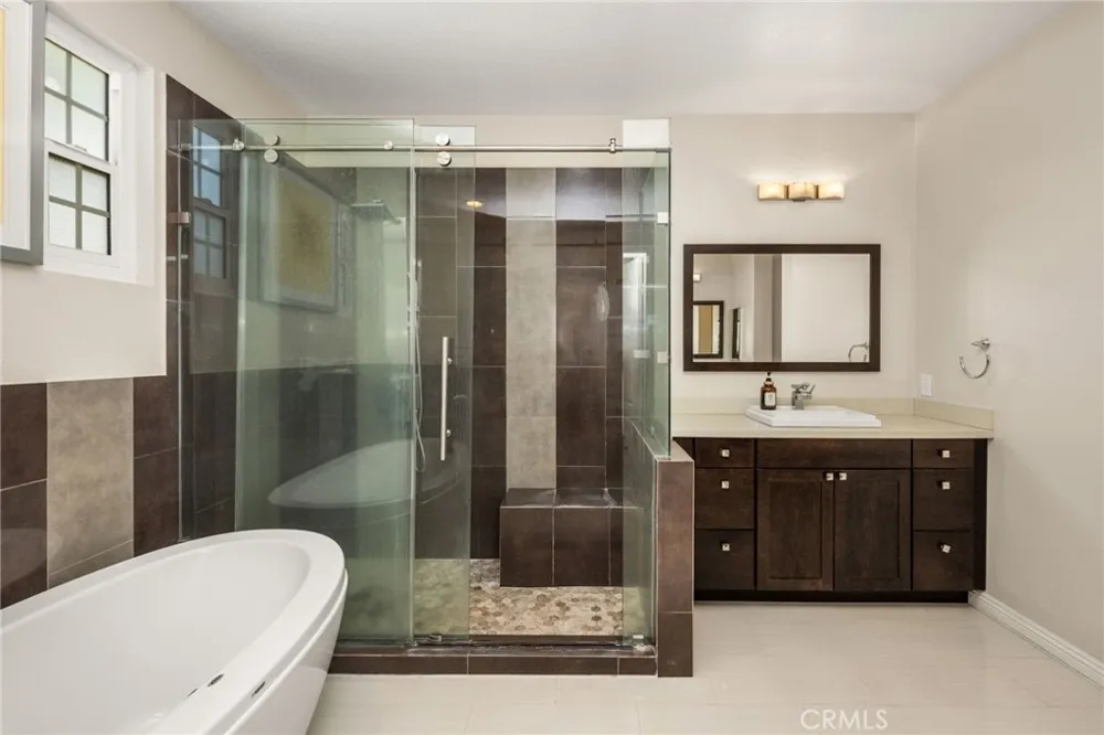 7262 E Skyline Orange, CA 92867