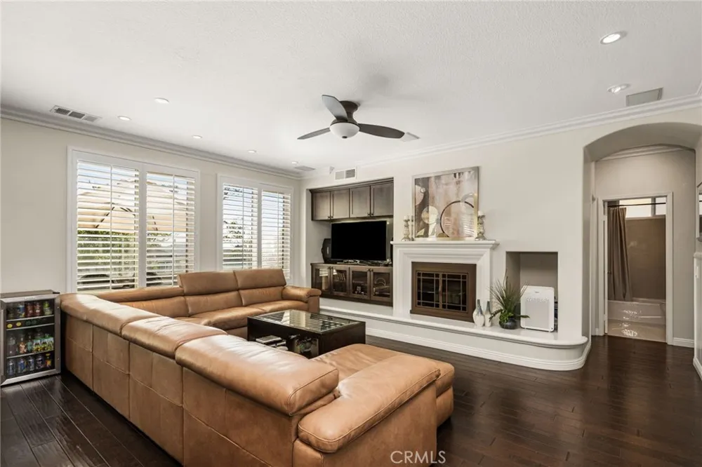 7262 E Skyline Orange, CA 92867