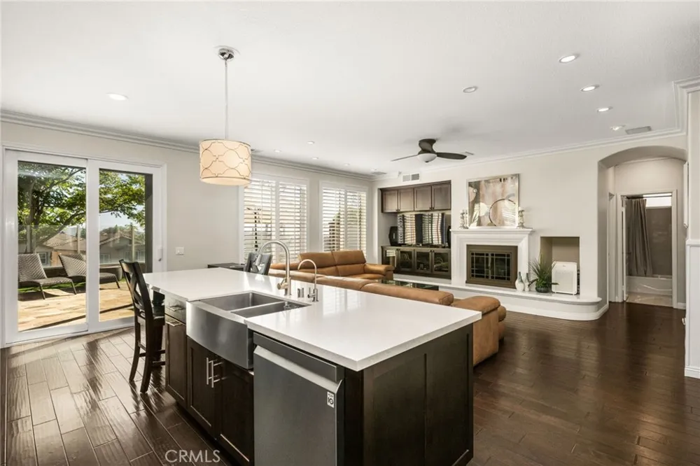 7262 E Skyline Orange, CA 92867