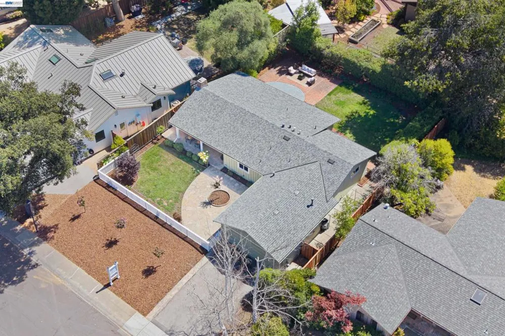 4186 Willmar Dr Palo Alto, CA 94306