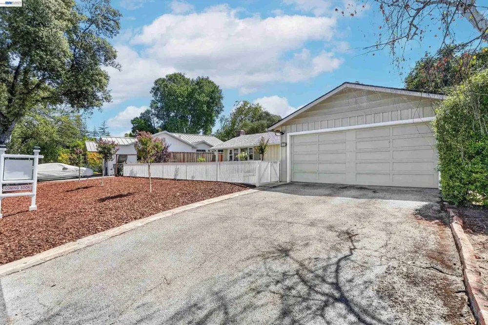 4186 Willmar Dr Palo Alto, CA 94306