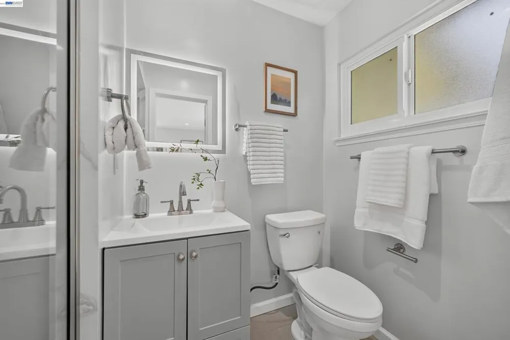 4186 Willmar Dr Palo Alto, CA 94306