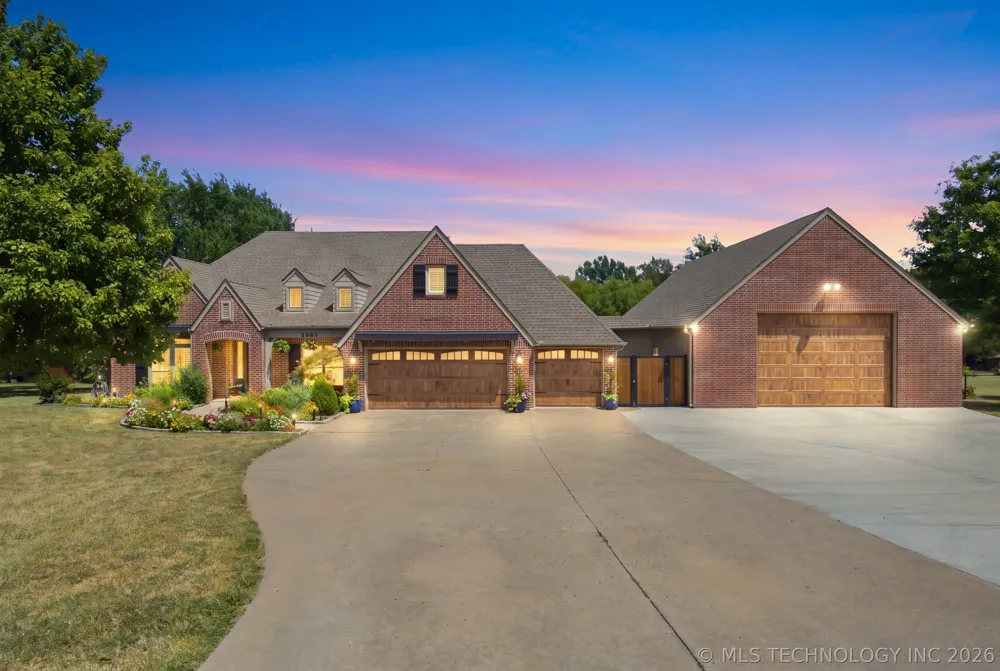1383 28th Street Collinsville, OK 74021