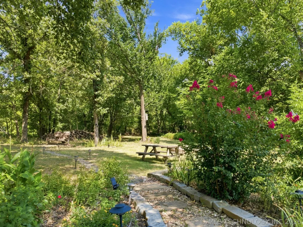 1383 28th Street Collinsville, OK 74021