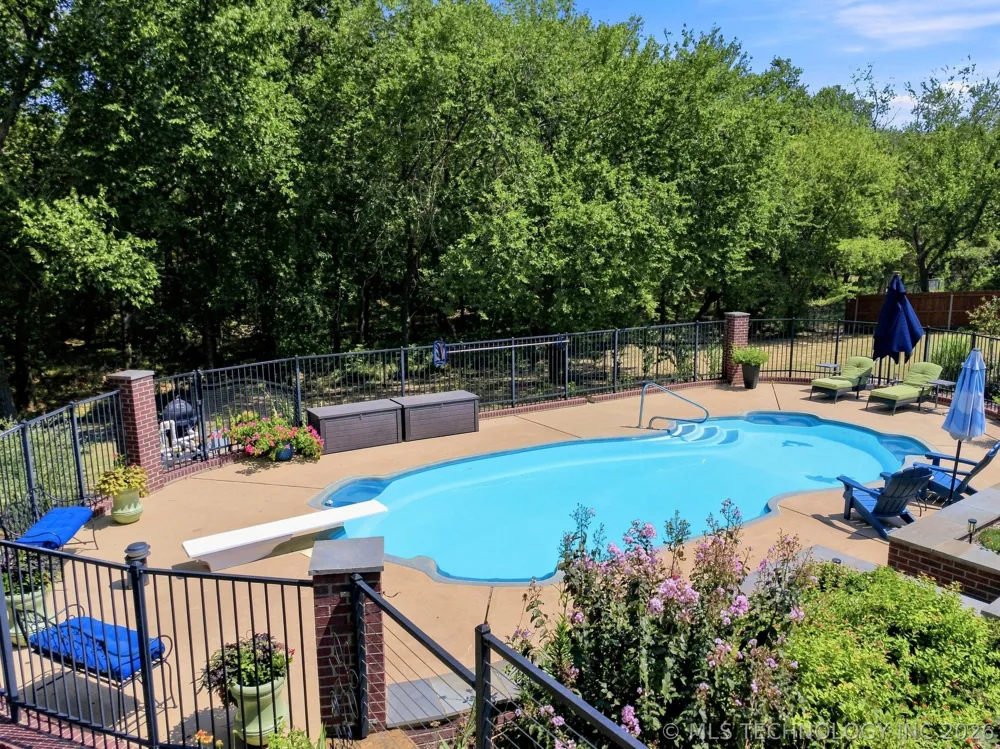 1383 28th Street Collinsville, OK 74021