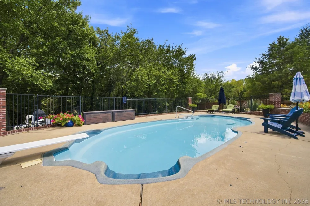 1383 28th Street Collinsville, OK 74021