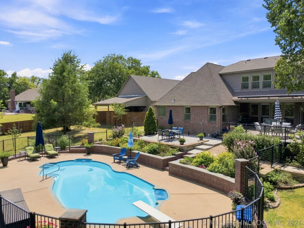 1383 28th Street Collinsville, OK 74021