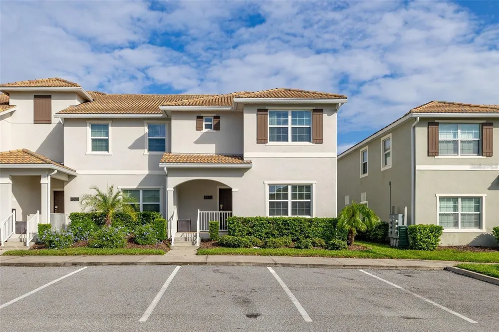 4825 MEMORIES LANE Kissimmee, FL 34746