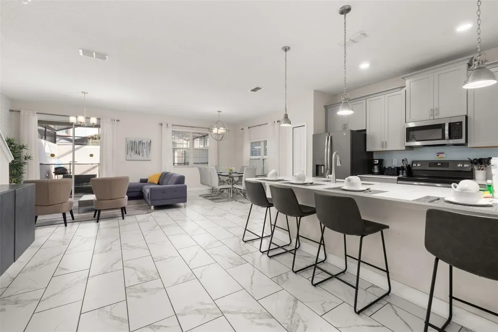 4825 MEMORIES LANE Kissimmee, FL 34746
