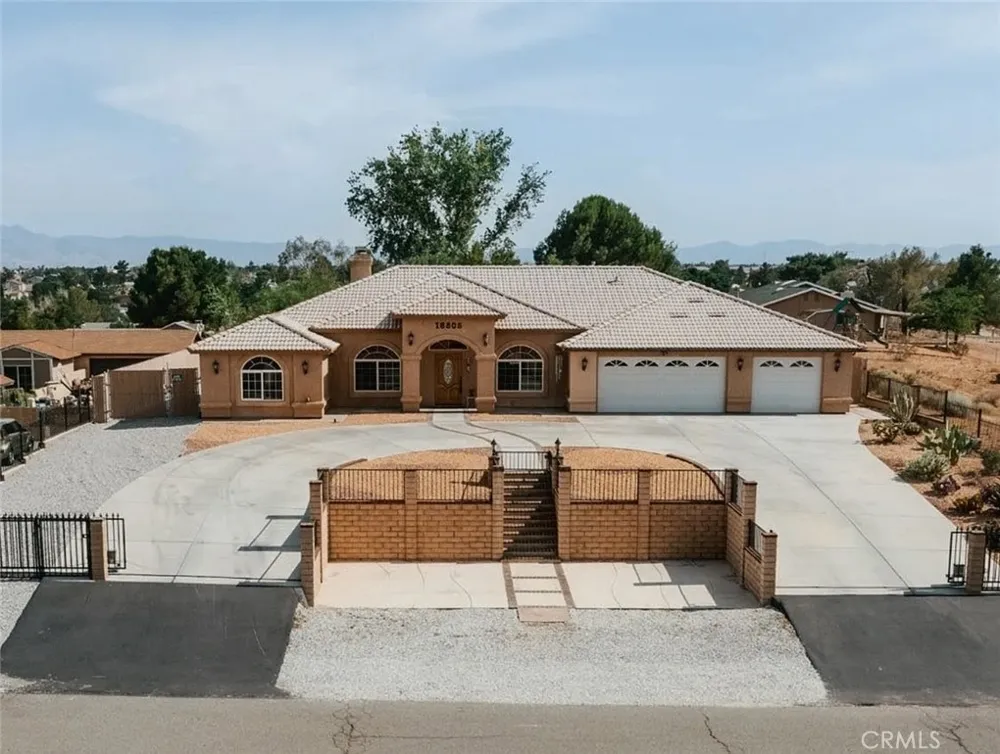 16805 Ponca Victorville, CA 92395