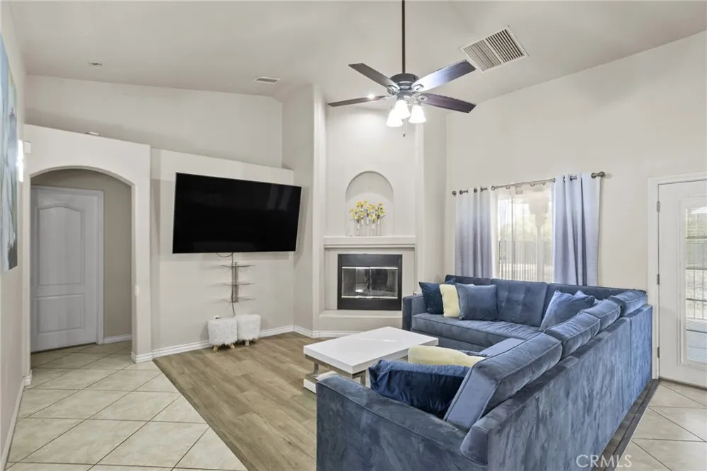 16805 Ponca Victorville, CA 92395