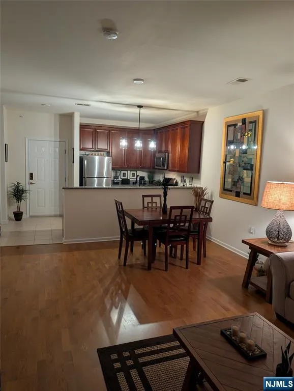 4148 Cory Lane Elmwood Park, NJ 07407
