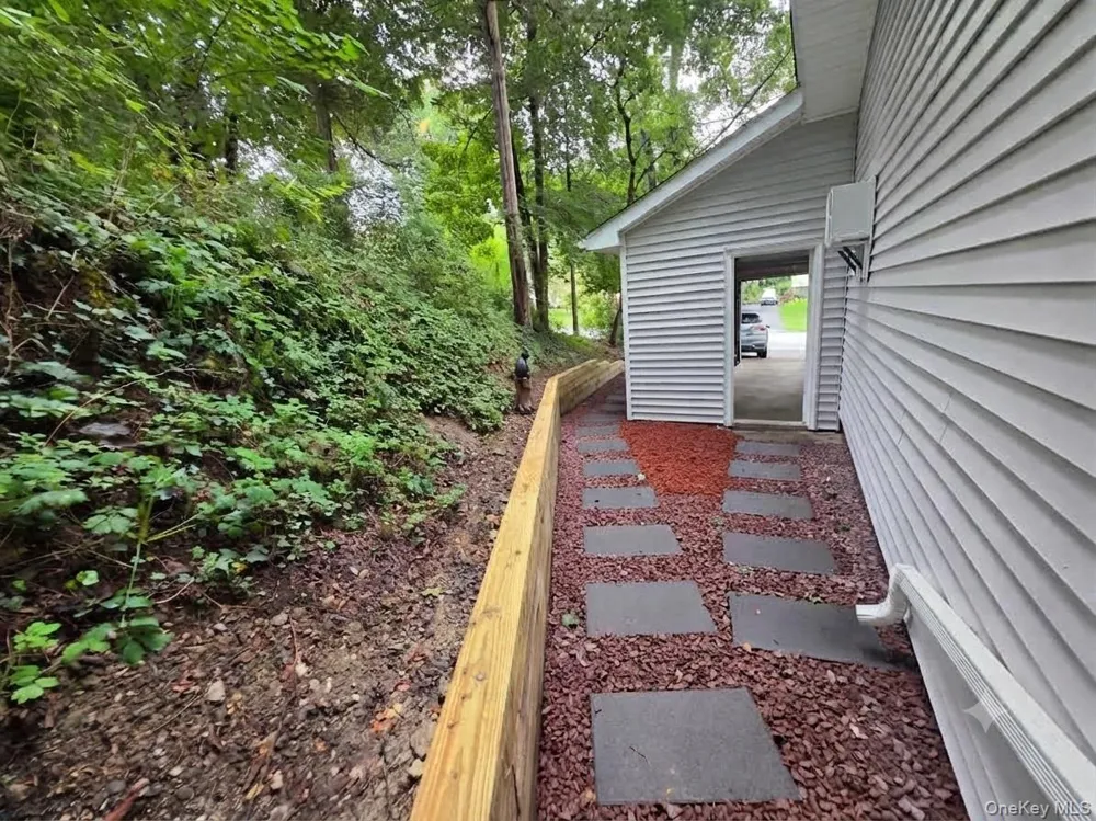 80 Colburn Drive Poughkeepsie, NY 12603