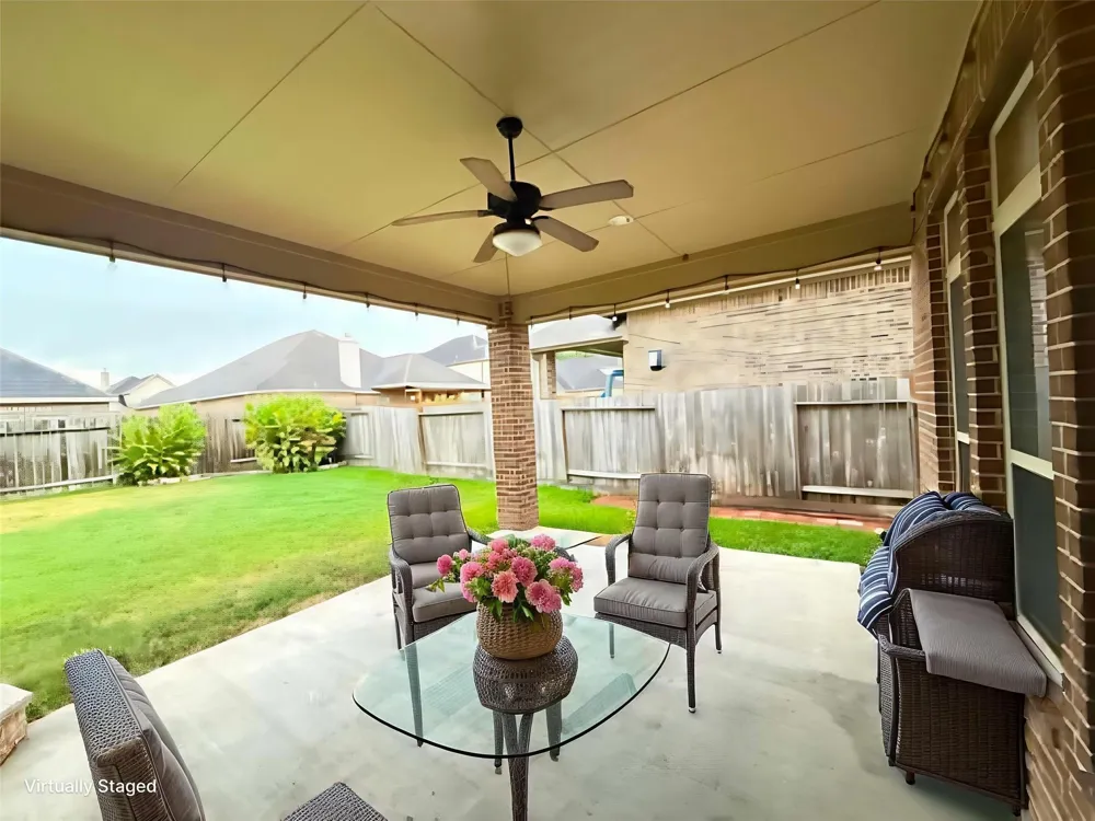 9515 Chaddington Court Tomball, TX 77375