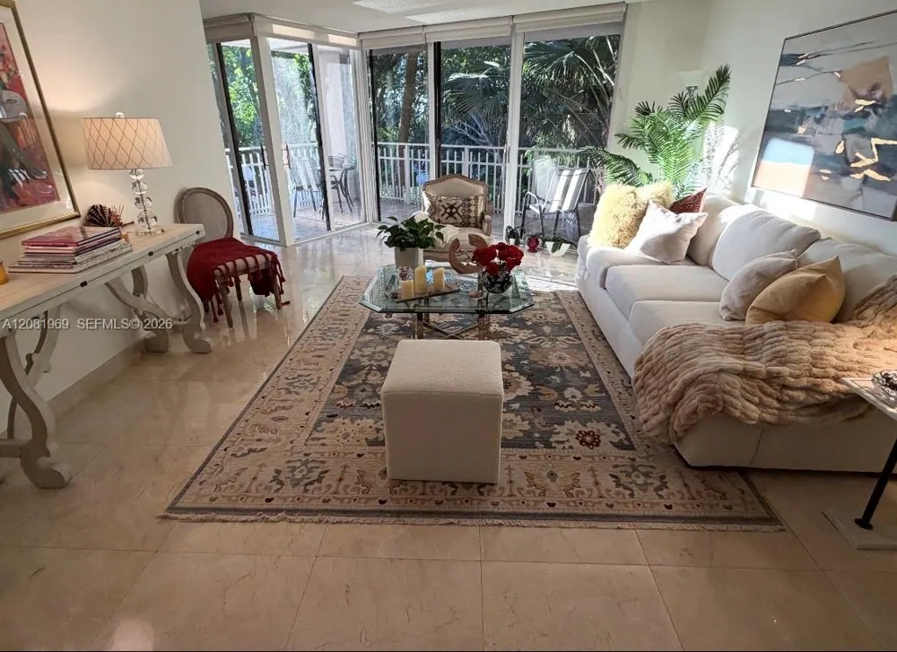 2000 Towerside Ter #408 Miami, FL 33138
