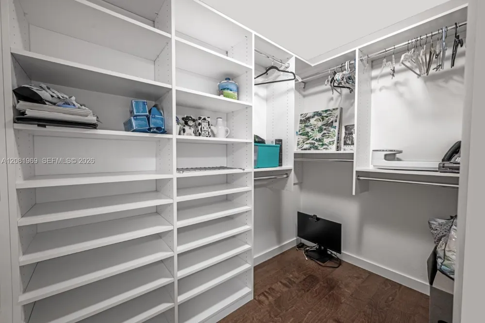 2000 Towerside Ter #408 Miami, FL 33138