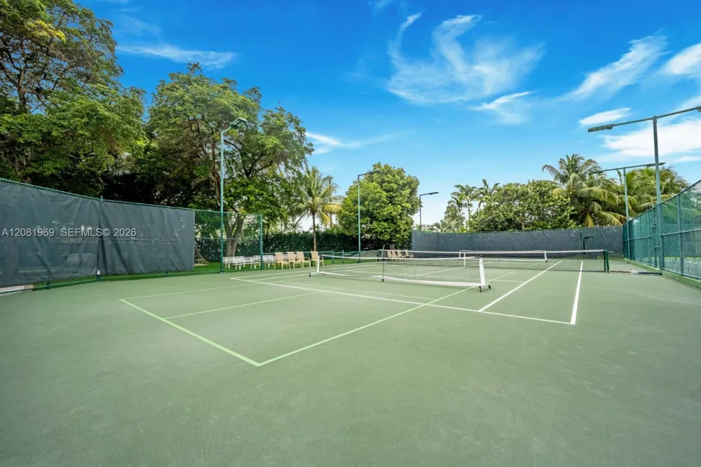 2000 Towerside Ter #408 Miami, FL 33138