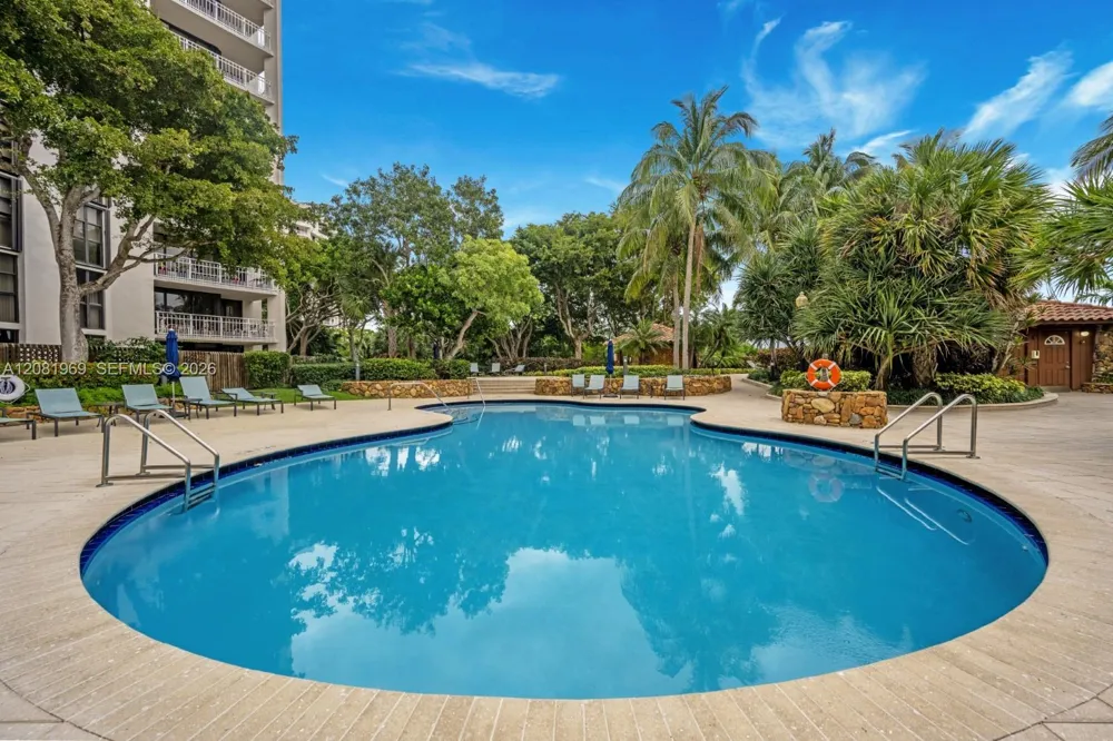 2000 Towerside Ter #408 Miami, FL 33138