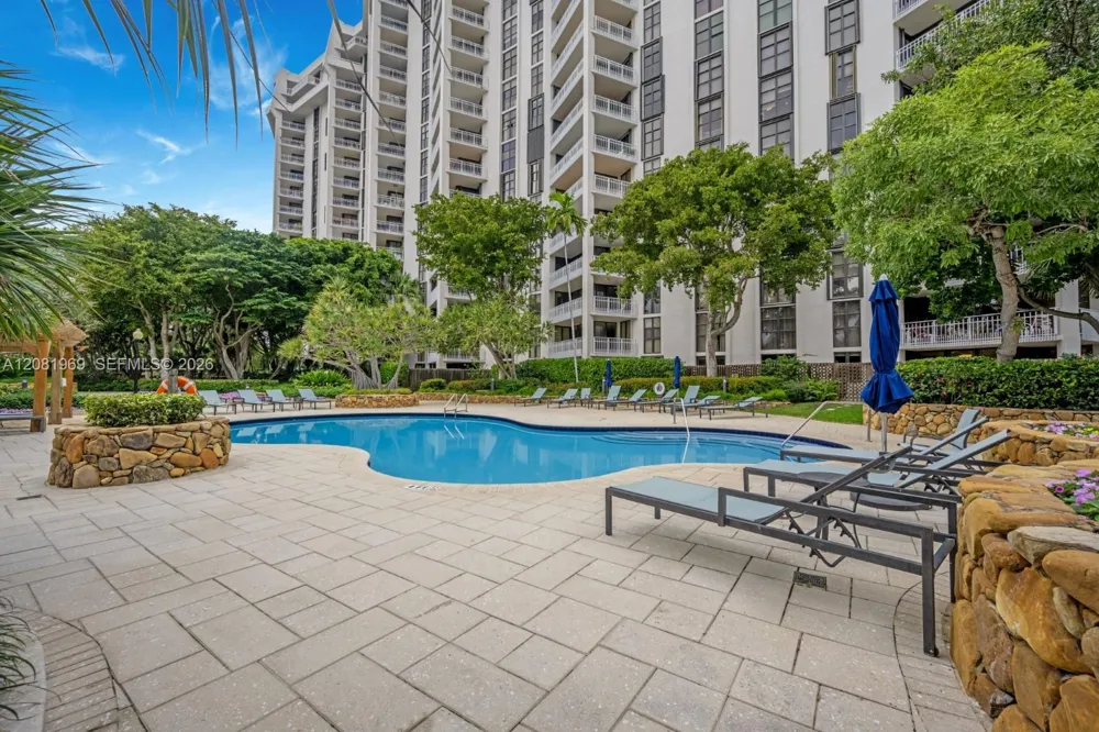 2000 Towerside Ter #408 Miami, FL 33138