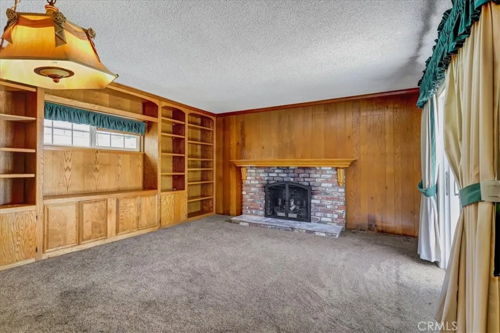 17351 Grovemont Street Santa Ana, CA 92705