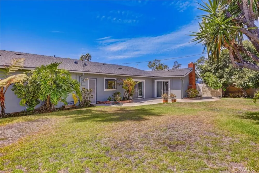 17351 Grovemont Street Santa Ana, CA 92705
