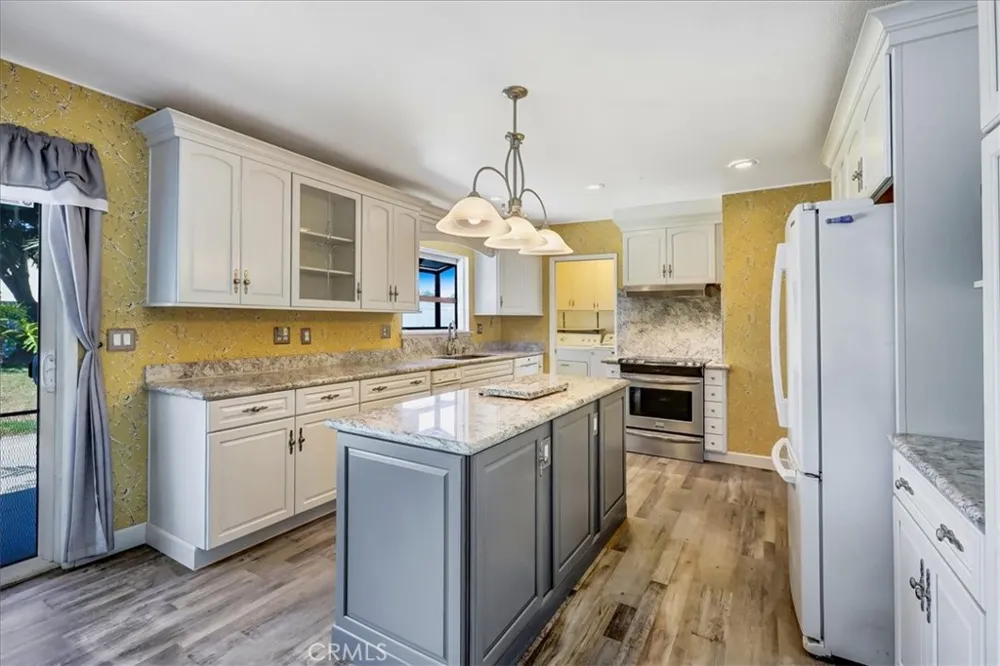 17351 Grovemont Street Santa Ana, CA 92705