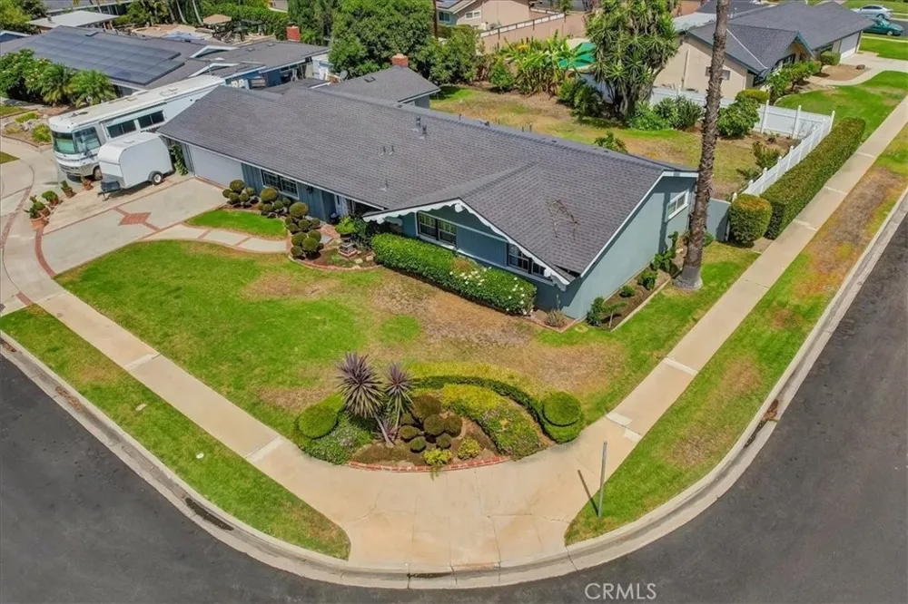 17351 Grovemont Street Santa Ana, CA 92705