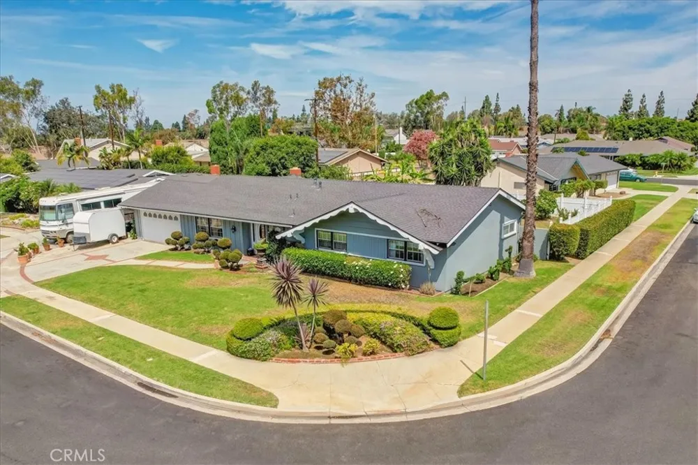 17351 Grovemont Street Santa Ana, CA 92705