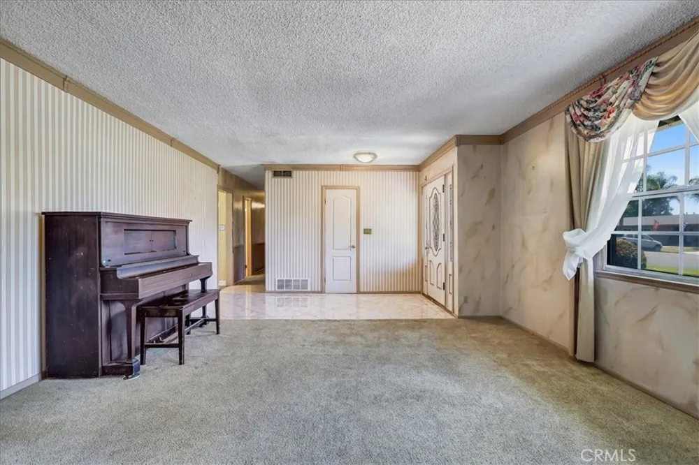 17351 Grovemont Street Santa Ana, CA 92705