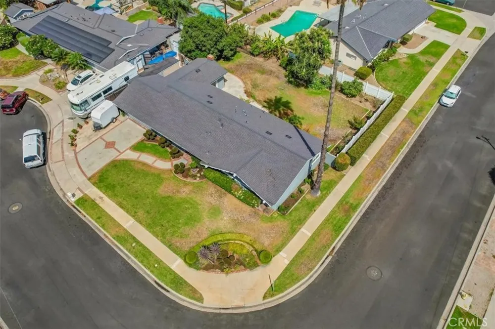 17351 Grovemont Street Santa Ana, CA 92705