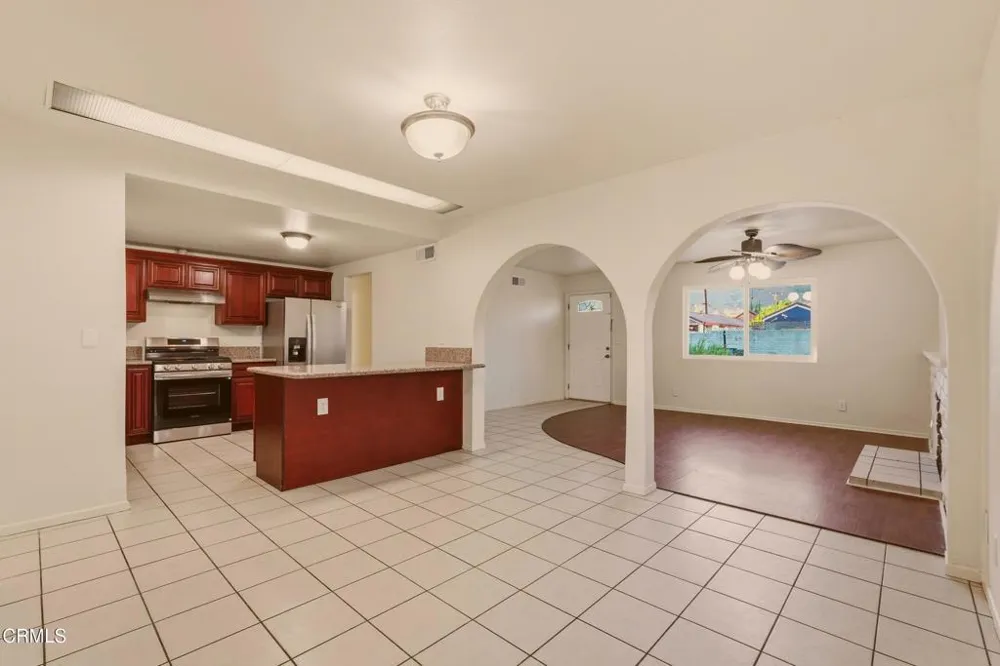 1379 Glen Avenue Pomona, CA 91768