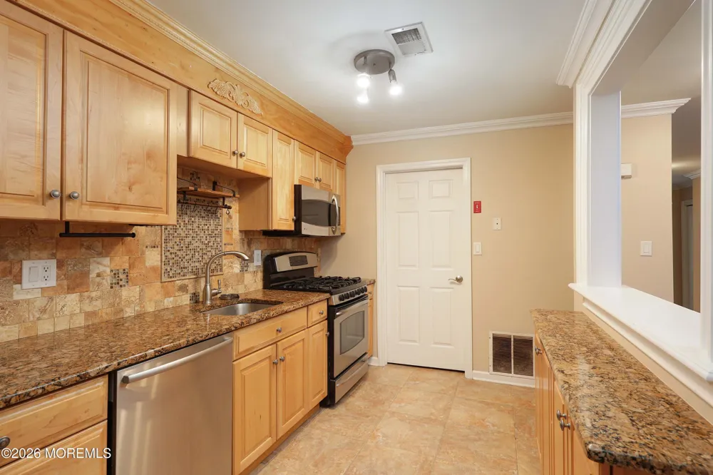 117 Lexington Circle Matawan, NJ 07747