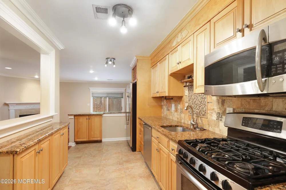 117 Lexington Circle Matawan, NJ 07747
