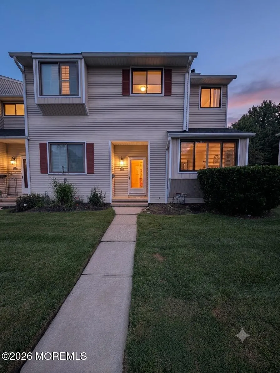 261 Clubhouse Drive Middletown, NJ 07748