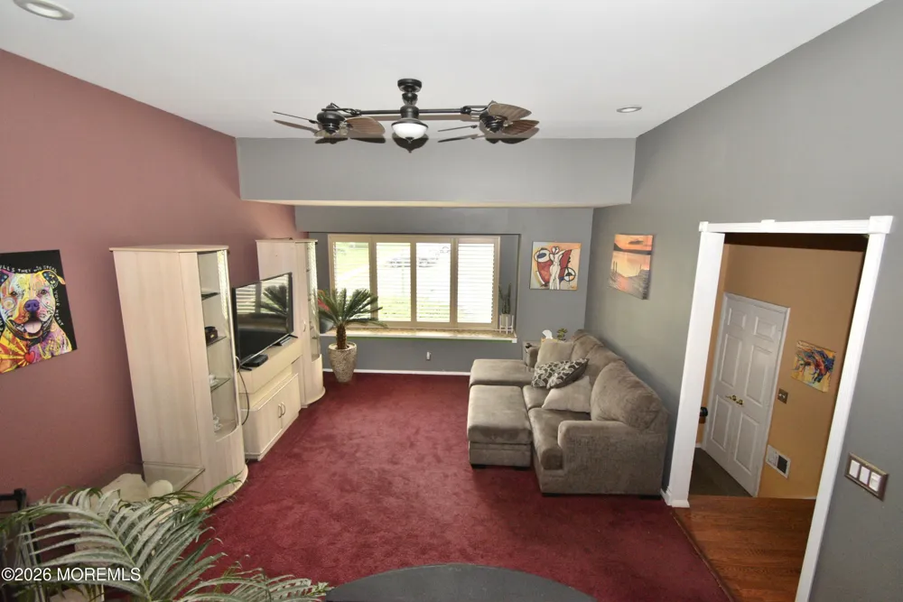 261 Clubhouse Drive Middletown, NJ 07748