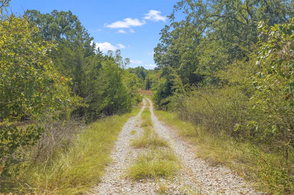 23922 Pickens Road Madill, OK 73446