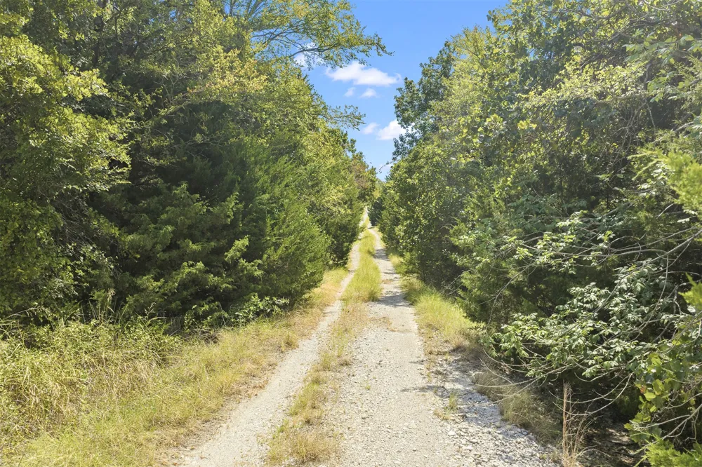 23922 Pickens Road Madill, OK 73446