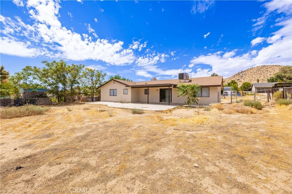 39514 167th E Palmdale, CA 93591