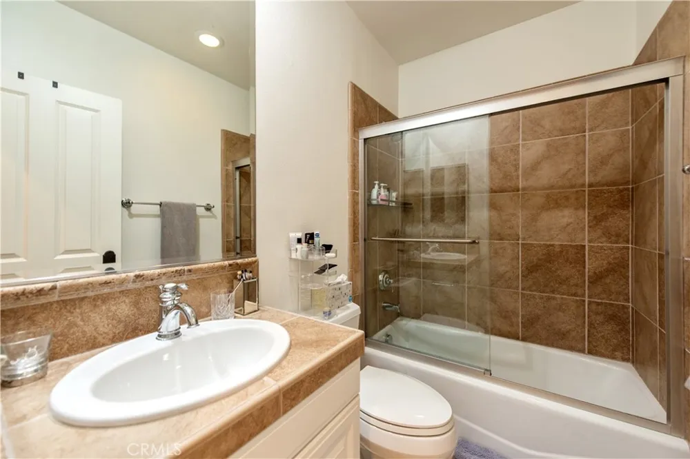 41 Hidden Trl Irvine, CA 92603