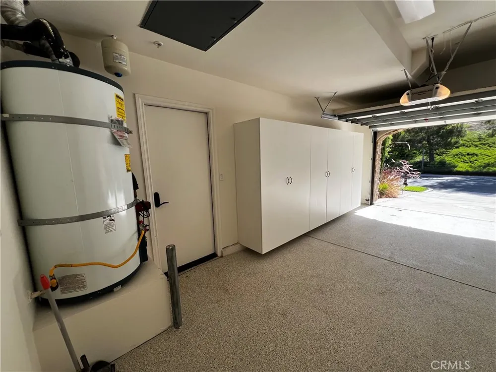 41 Hidden Trl Irvine, CA 92603