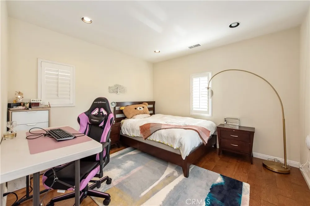 41 Hidden Trl Irvine, CA 92603