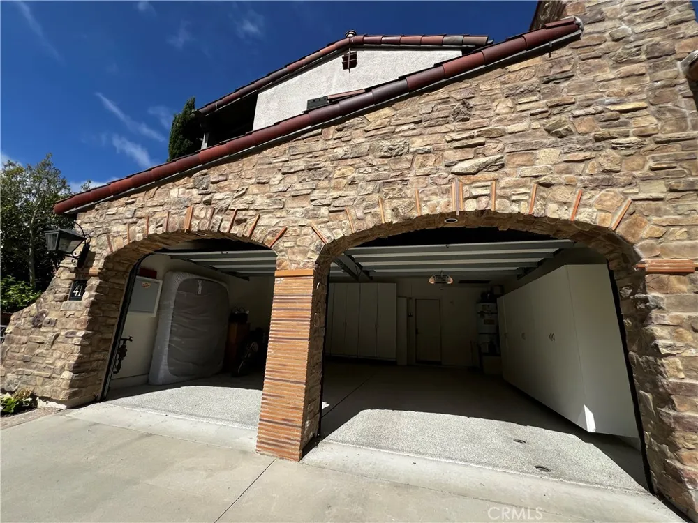 41 Hidden Trl Irvine, CA 92603