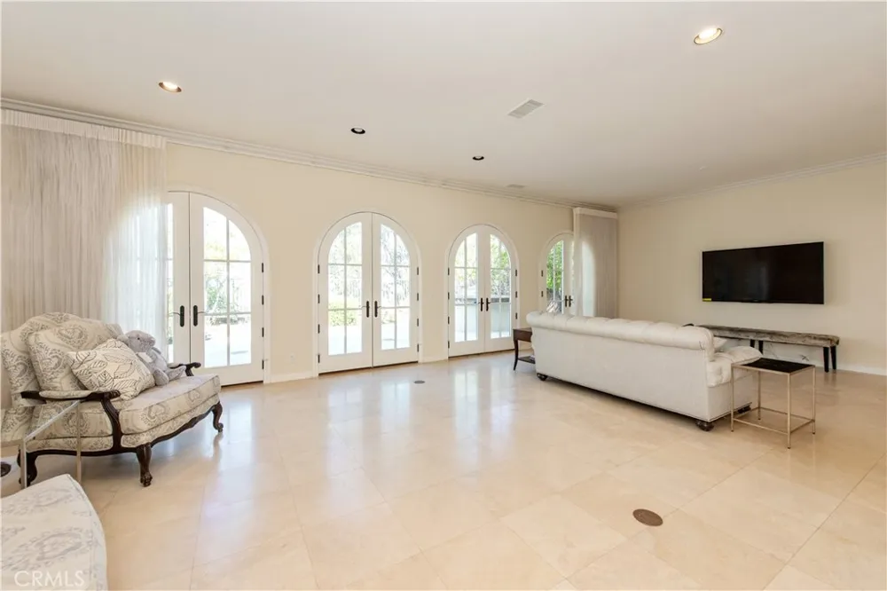 41 Hidden Trl Irvine, CA 92603