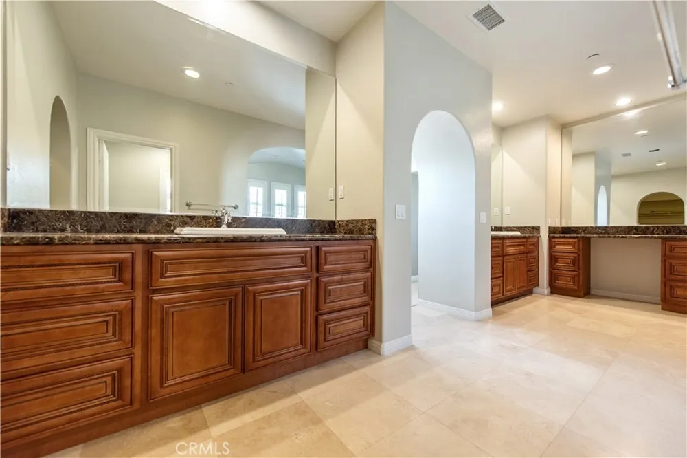 41 Hidden Trl Irvine, CA 92603