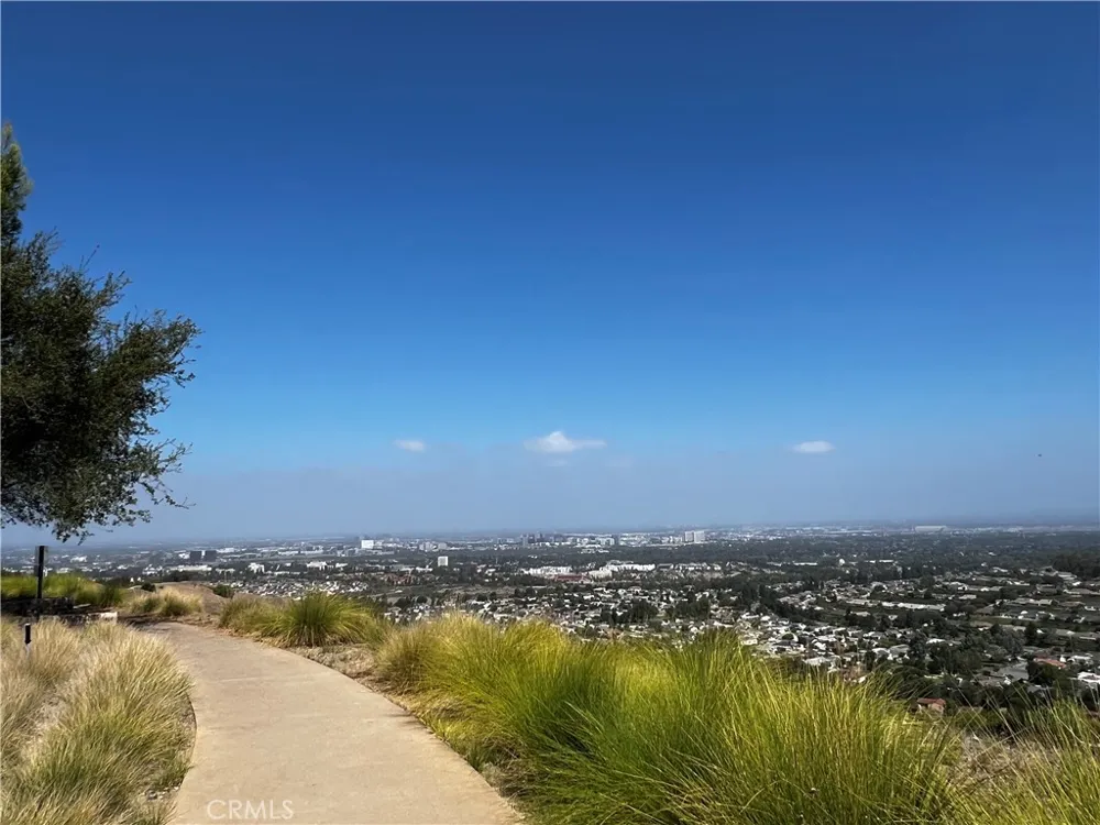 41 Hidden Trl Irvine, CA 92603