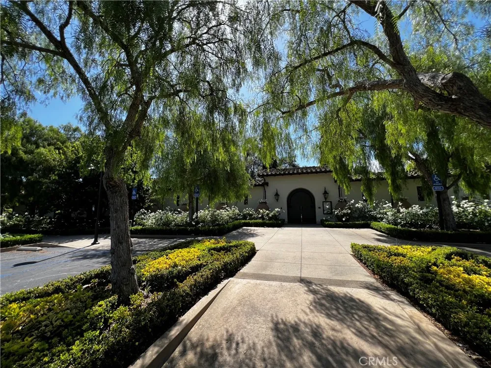 41 Hidden Trl Irvine, CA 92603