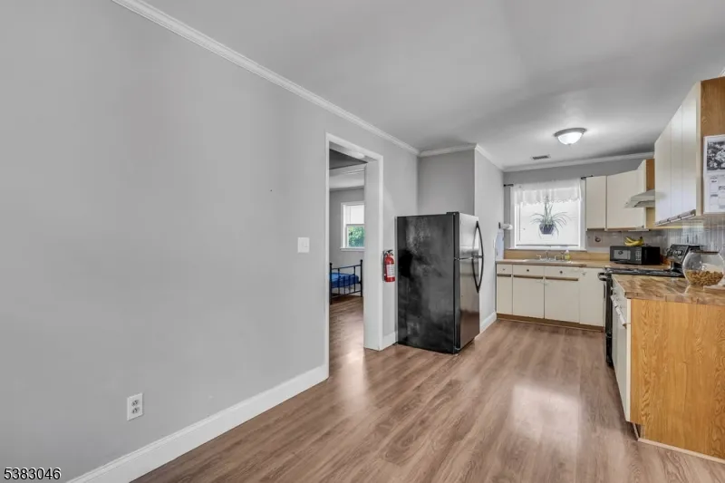 406 Brooklyn Mountain Rd Hopatcong, NJ 07843