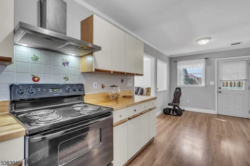 406 Brooklyn Mountain Rd Hopatcong, NJ 07843